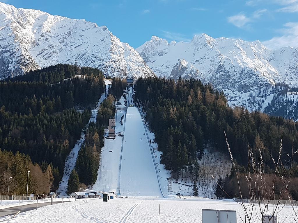 Nina'S Appartement Bad Mitterndorf Dış mekan fotoğraf